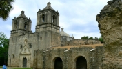 PICTURES/Mission Concepcion - San Antonio/t_Twin Towers.JPG